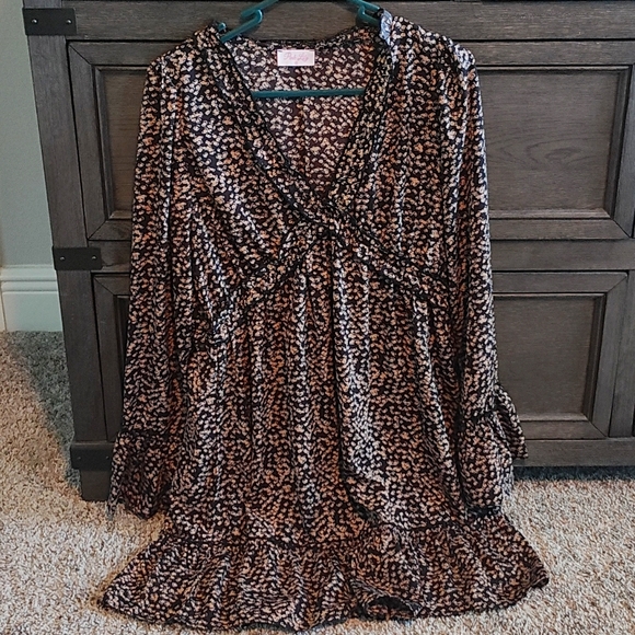 Pink Lily Black and Tan Floral Long Sleeve Mini Dress Size Medium - Picture 2 of 10